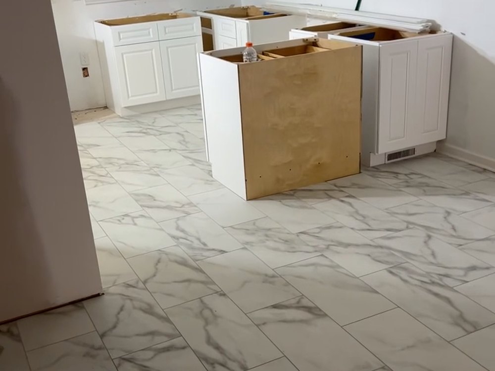 Kitchen Tile and Cabinetry photo 2